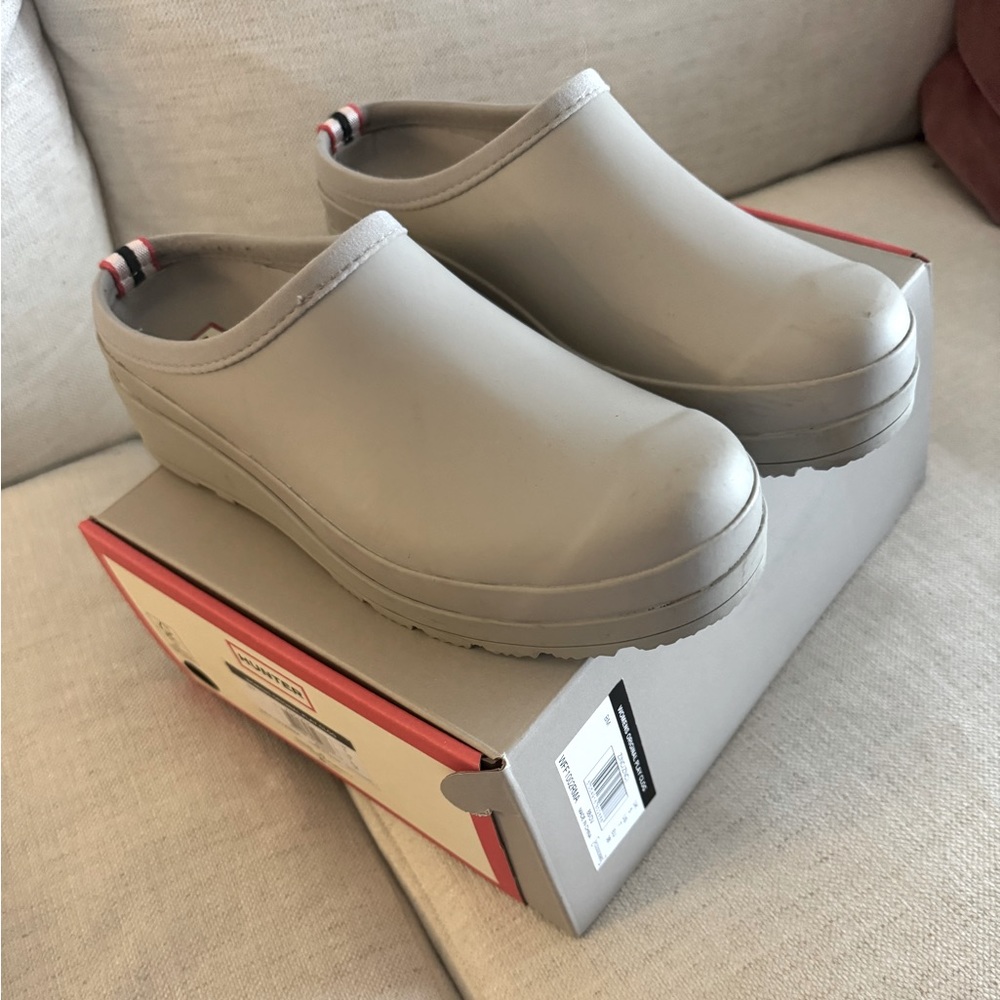 HUNTER PLAY CLOGS — ZINC —